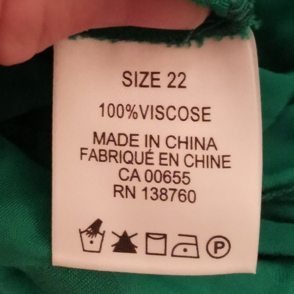 2/80$👙 NWT Cold Shoulder Wrap
Blouse 22 - Picture 9 of 12